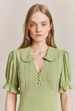 Lili Crepe Knee Length Dress Leaf