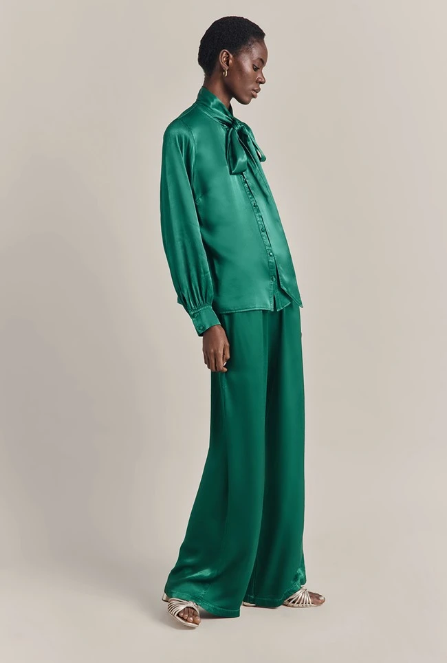 Anna Satin Pussybow Blouse Green - Image 3